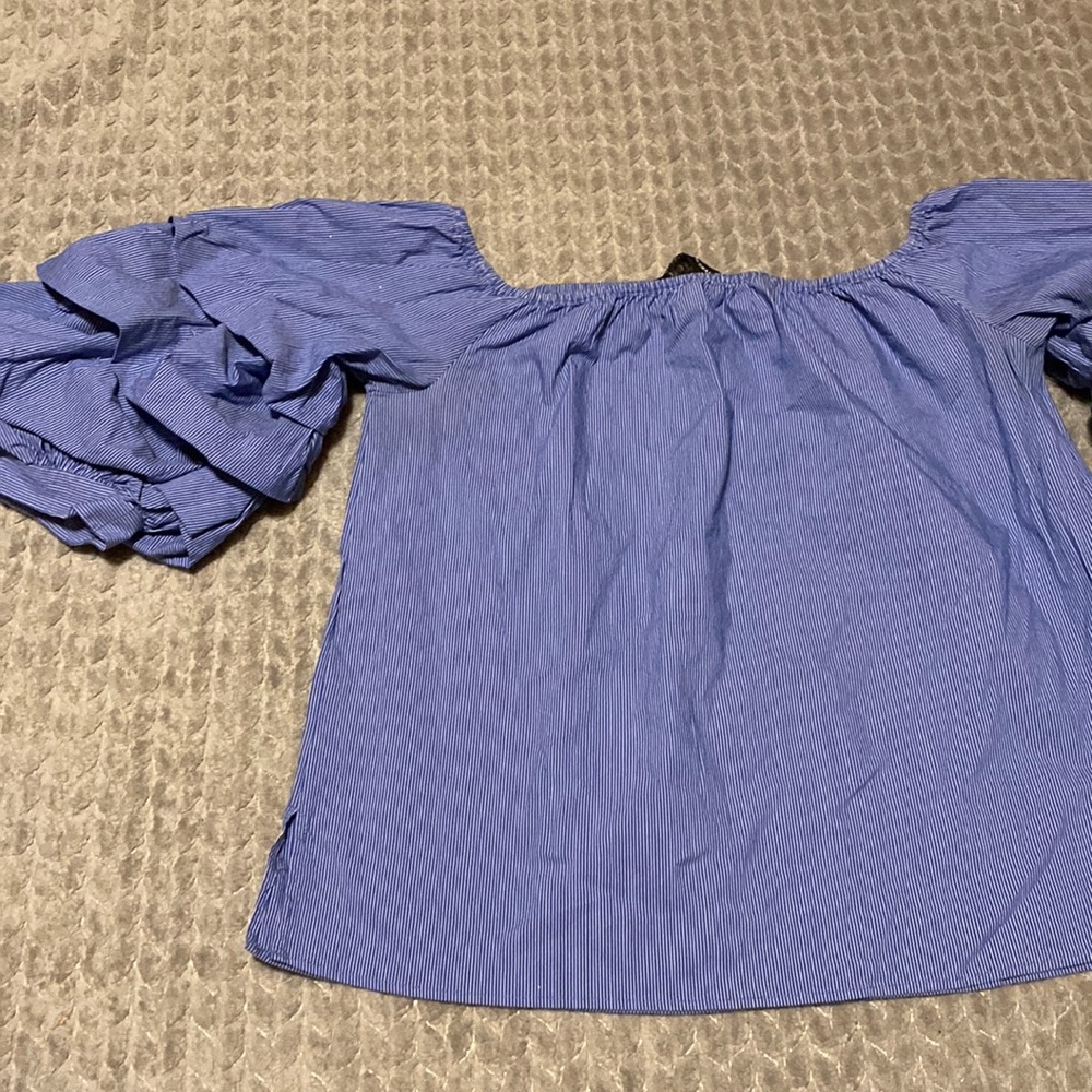ZARA. Women’s blouse.